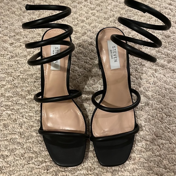 Black STEVEN high heels size 8 - Picture 2 of 2